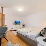 Sun X Mountains - Strada Sforii Apartment *