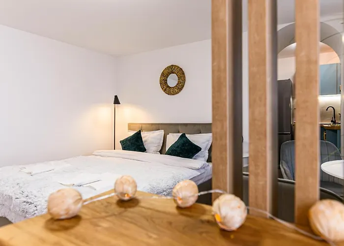 Sun X Mountains - Strada Sforii * Brasov